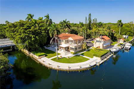 185 Cocoplum Rd Coral Gables, FL 33143