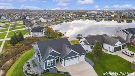 2284 Edson Dr Hudsonville, MI 49426