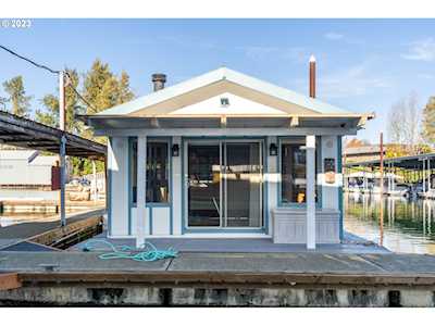 11210 N Jantzen DR #735 Portland, OR 97217