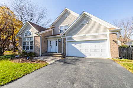 1252 Morgan Ln Bartlett, IL 60103