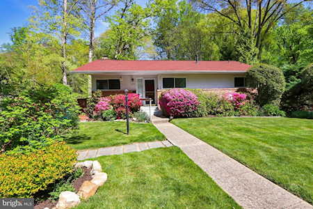 7819 Glenister Dr Springfield, VA 22152