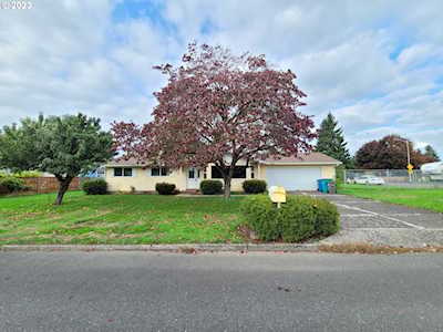 8718 NE 95th ST Vancouver, WA 98662