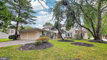 25 Palmetto Ave Marlton, NJ 08053