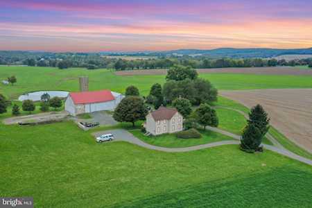 489 and 493 N Manor Rd Elverson, PA 19520