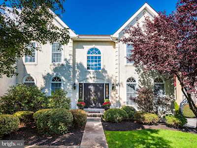 20 Sheffield Ct Phoenixville, PA 19460