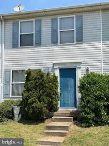 4615 Warren Tree Baltimore, MD 21229