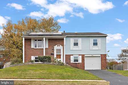 8 E Bellamy Dr New Castle, DE 19720