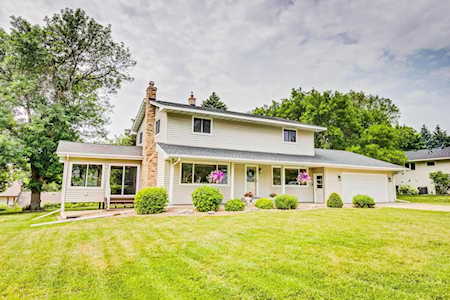 4125 James Circle Arden Hills, MN 55112