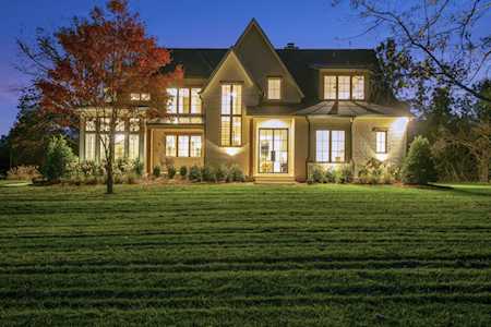 2001 Kingsbury Dr Nashville, TN 37215