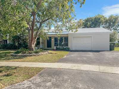 9830 NW 3rd Street Pembroke Pines, FL 33024