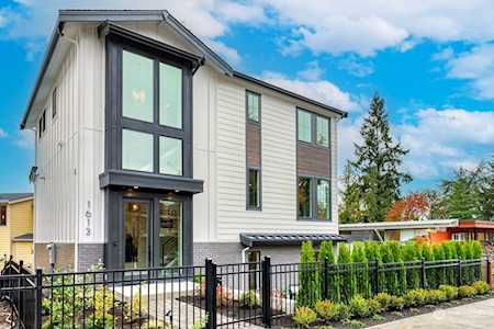 1613 Market St Kirkland, WA 98033
