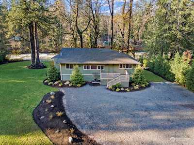 7321 & 7327 Moon Valley Rd North Bend, WA 98045