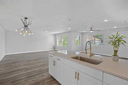 527 Avenue I Dallas, TX 75203