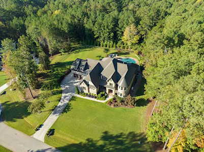 2112 Blue Haven Court Wake Forest, NC 27587