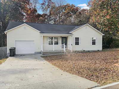 2013 Shangri La Dr Knoxville, TN 37914