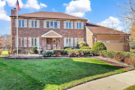 1633 Fordham Ct Naperville, IL 60565