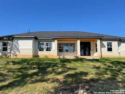 1522 Shady Hollow New Braunfels, TX 78132