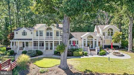 834 Holly Landing Rd West River, MD 20778
