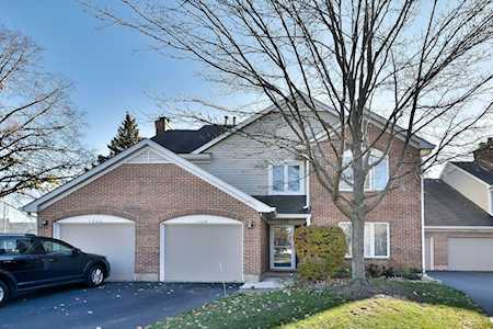1504 N Kendal Ct Arlington Heights, IL 60004