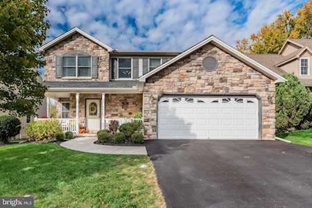 110 Hilltop Ct Camp Hill, PA 17011