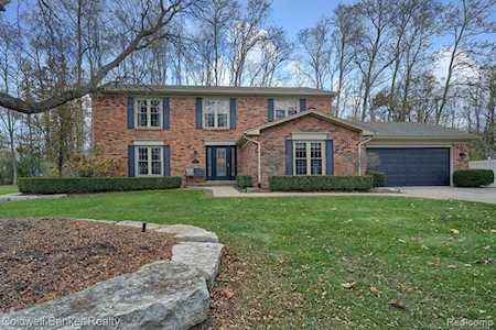 29314 Parkside St Farmington Hills, MI 48331