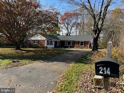 214 Delight Rd Reisterstown, MD 21136