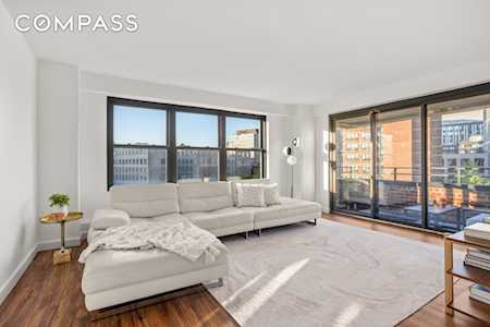 387 Grand St #K807 New York, NY 10002