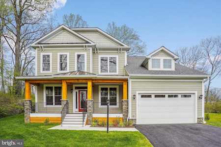 3165 Holmes Run Rd Falls Church, VA 22042