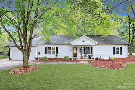 3758 Fieldcrest Circle NW Concord, NC 28027