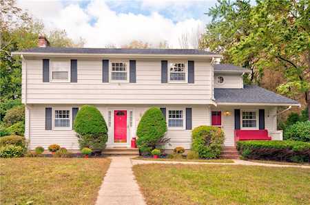 34 Kennedy Blvd Lincoln, RI 02865