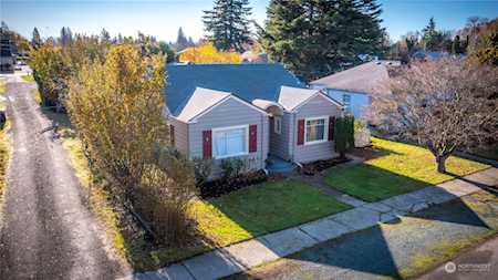 414 Park St Mount Vernon, WA 98273