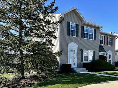 1401 Potomac Ct Geneva, IL 60134