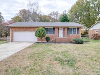 222 Autumn Ln Harrisburg, NC 28075