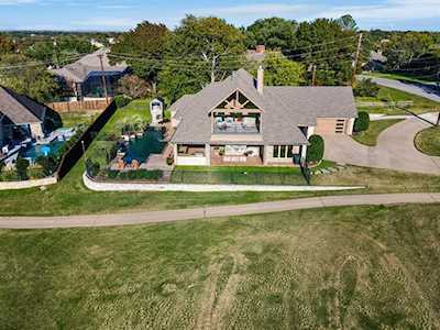 5208 Fairway Circle Granbury, TX 76049