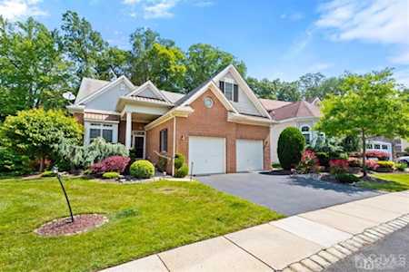 37 Merlot Court Monroe, NJ 08831
