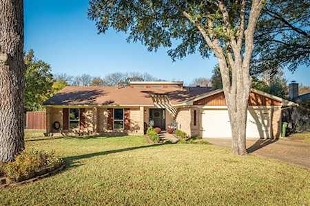 2134 Westbrook Drive Grapevine, TX 76051