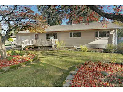 1720 SE 145th AVE Portland, OR 97233