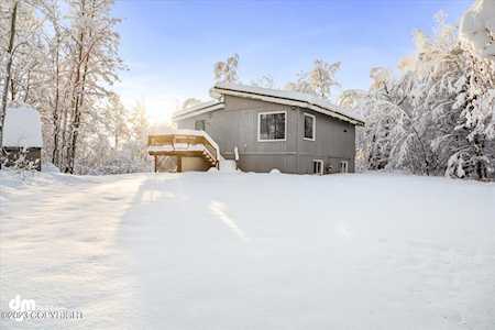 924 E Chugach View Dr Wasilla, AK 99654