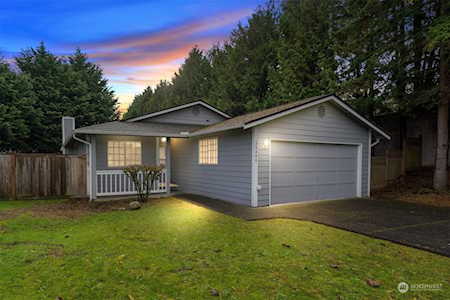 34244 38th Place SW Federal Way, WA 98023