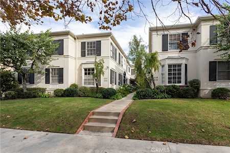 534 N Sycamore Ave #C Los Angeles, CA 90036