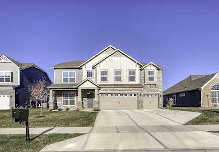 4054 Omaha Dr Bargersville, IN 46106