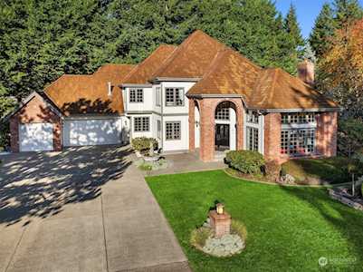 23404 SE 253rd Place Maple Valley, WA 98038
