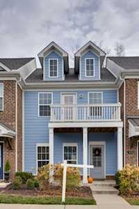 1054 Emery Bay Cir Hendersonville, TN 37075