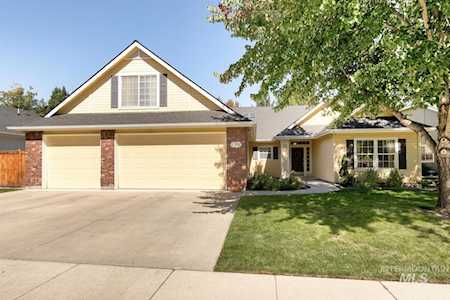 192 E Stonewater Court Eagle, ID 83616