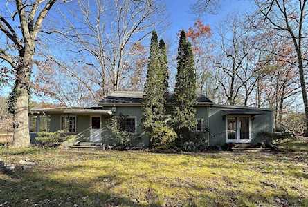 1800 Glasco Turnpike Woodstock, NY 12498