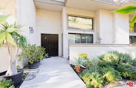 26124 Alizia Canyon Dr #D Calabasas, CA 91302