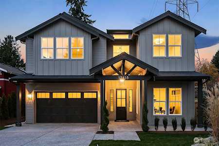 12418 NE 108th Place Kirkland, WA 98033