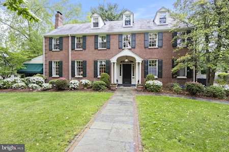909 Stuart Rd Greenville, DE 19807
