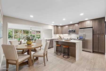 12516 Camino Vuelo San Diego, CA 92128