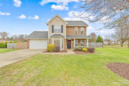4301 Windjammer Ct Concord, NC 28027